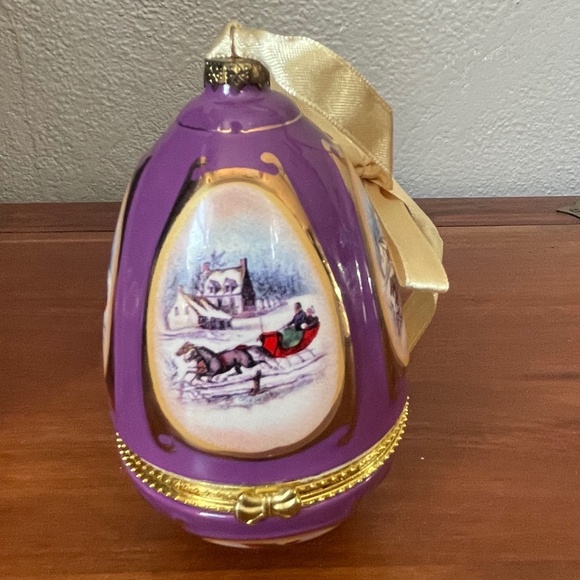 Mr. Christmas Valerie Parr Hill Porcelain Musical Egg Ornaments (Set of 2) - Picture 9 of 13